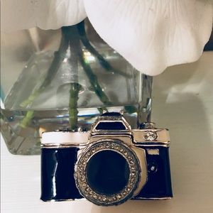 Small vintage camera jewelry box